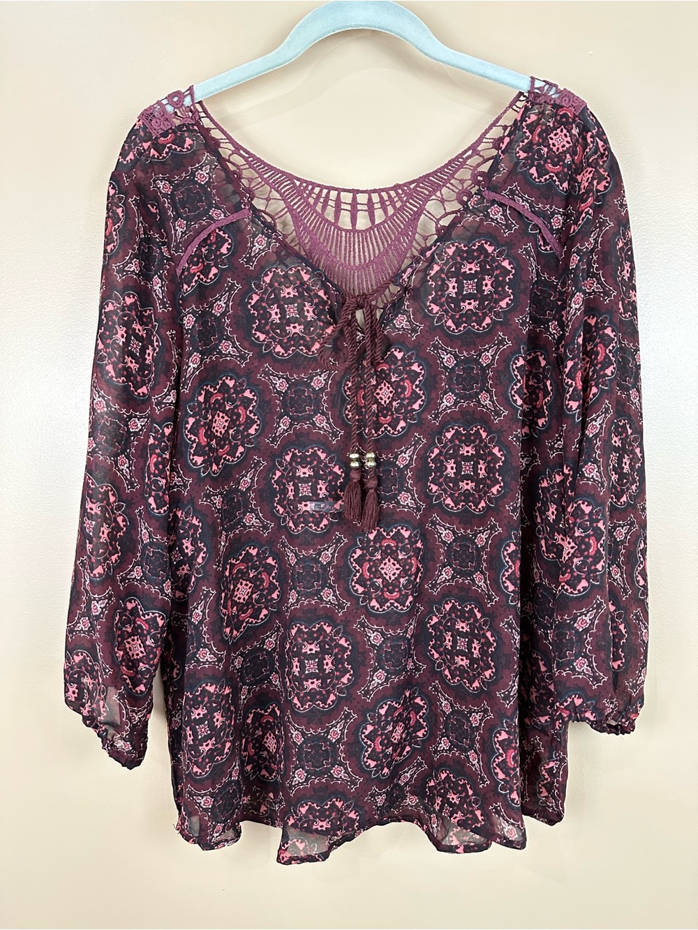Maurices Burgundy Crochet Back Peasant Top Blouse Large 3/4 Sleeve Festival